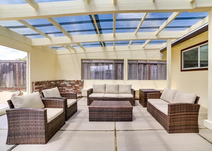 Salinas Home W/ Pool - Near Weathertech Raceway!